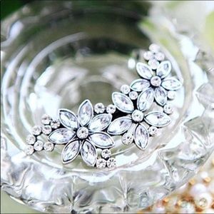 Sparkly Floral hair barrette